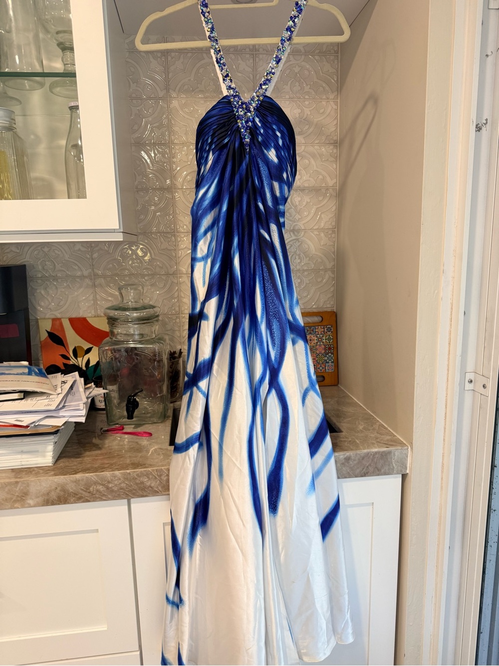 Cache Blue White Beaded Formal Gown Prom Dress Size 6 Halter Butterfly Print - Picture 2 of 10